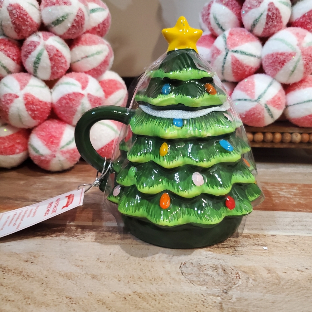 Retro Style Christmas Tree Mug-NWT